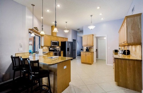 Country Oaks House | Beaches, Heated Pool, or Golf? 4 Bed 3 Bath Home