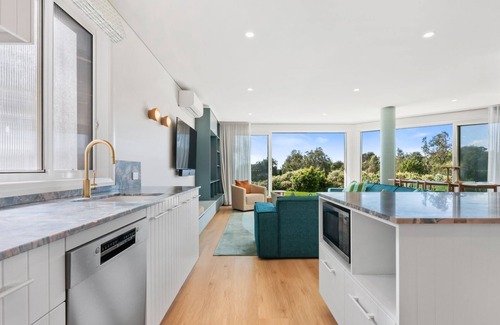 South West Rocks Apartment | Beaches Unit 3 - Luxury Beachfront Unit – Ground Floor