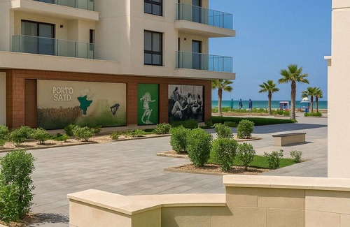 Al-Manasrah Ski Chalet | Beachfront Chalet in Porto Said with Pool & Ga