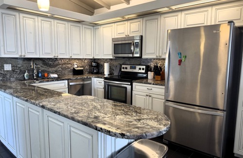 Lauderdale-by-the-Sea Apartment | Beachfront Penthouse~Private Deck View~Heated Pool