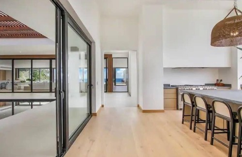 Punta Aguila Villa | Beachfront 12Bdr Villa @ CDC, Impressive views!