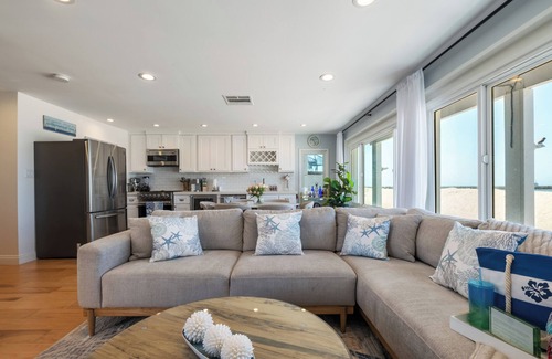 Harbor House | Beachfront 3-bedroom home centrally located on the Long Beach peninsula