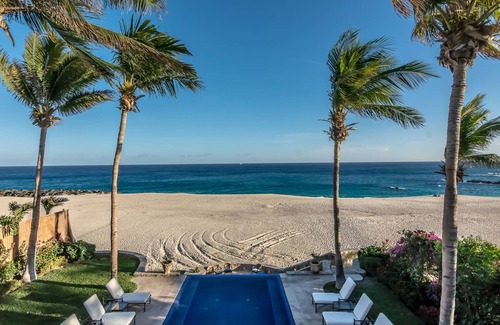 Rancho Cerro Colorado Villa | Beachfront 5 BR Villas del Mar 461 fts. Private Pool, Hot Tub, WiFi + Much More!