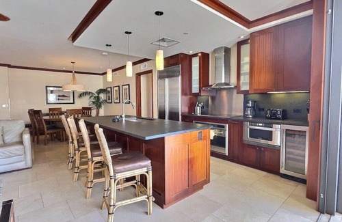 Ko Olina Condo | Beachfront 8th FL 3 bed at Beach Villas Ko Olina beautiful ocean views! OT821