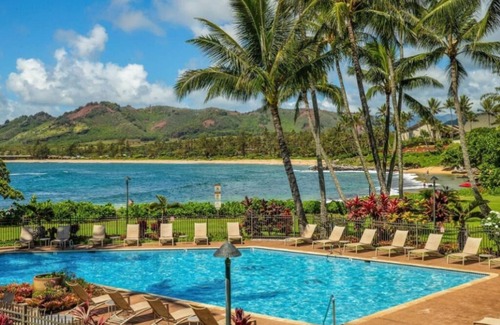 Wailua Condo | Beachfront, Air Conditioned