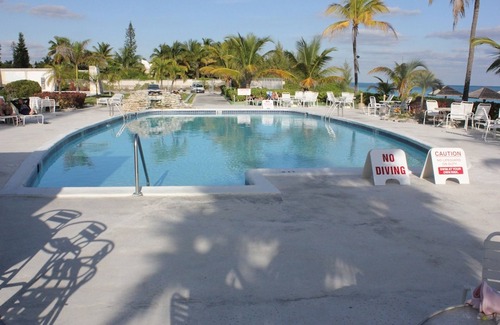 Discovery Bay Condo | Beachfront And Oceanview Studio - Coral Beach, Near Port Lucaya, Freeport