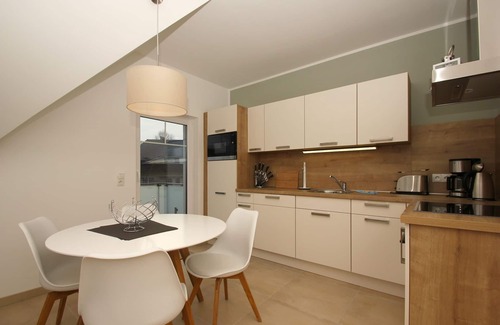Lobbe Apartment | Beachfront apartment with balcony, use of swimming pool and sauna - Rex Rugia apartment 13-8