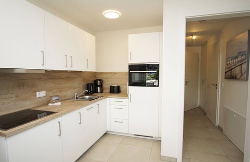 Lobbe Apartment | Beachfront apartment with terrace, use of swimming pool and sauna - Rex Rugia apartment 15-4