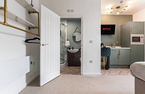 Redcar Hotel | Beachfront Aparthotel, Deluxe Apartment with free parking #8