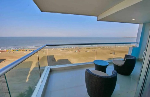 La Boquilla Condo | Beachfront Apartment/Panoramic View of the Beach and Ocean
