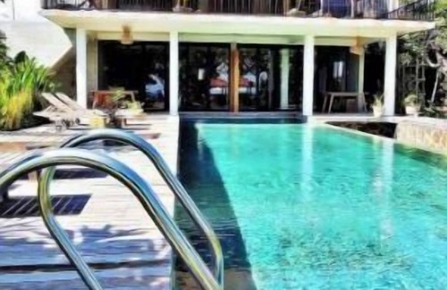 Kalisada Apartment | Beachfront Apartment. Natural, peaceful, relaxed