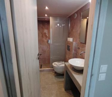 Poros Apartment | Beachfront apartment at Neorio Beach