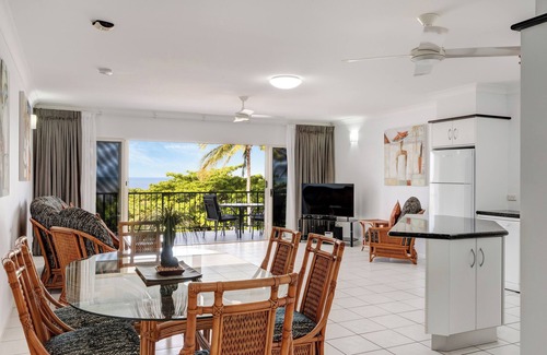 Trinity Beach Apartment | Beachfront Apartments on Trinity Beach