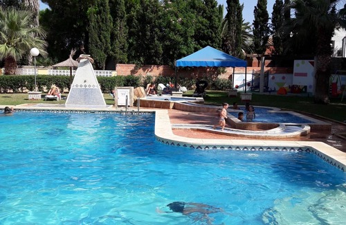 Alcossebre Apartment | Beachfront Apartment - 3 Bedrooms with Pool and Garden, Alcalà de Xivert