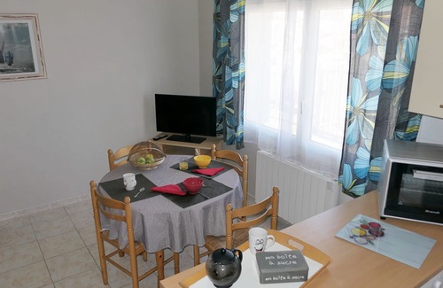 Le Grau-dʼAgde Apartment | Beachfront apartment. Quality services