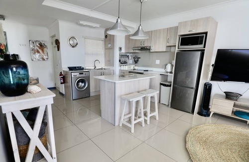Big Bay Apartment | Beachfront Apartment Big Bay