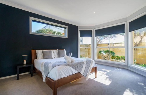 Bonbeach House | Beachfront at Bonbeach - A Coastal Lifestyle Gem