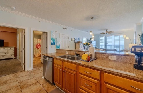 Panama City Beach Condo | 🏖️BeachFront-Balcony-Heated Pool-Ocean Reef 1105🏖️