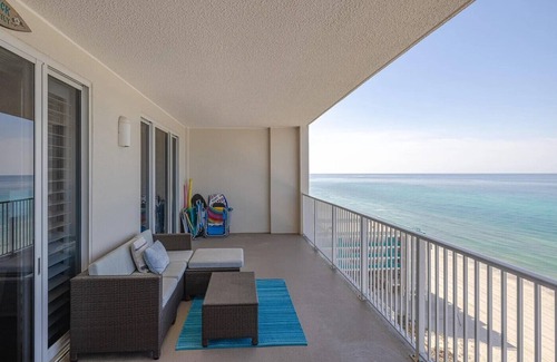 Panama City Beach Condo | 🏖️BeachFront-Balcony-Heated Pool-Ocean Reef 1105🏖️