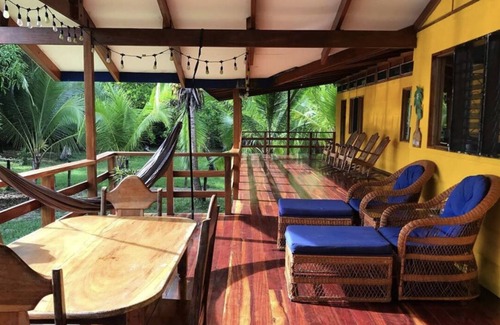 Playa Zancudo House | Beachfront Bed & Breakfast