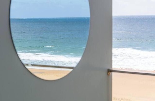 Narrabeen Apartment | Beachfront Bliss Where Sea Breeze Meets Style