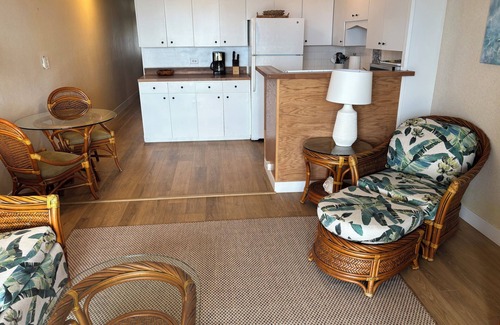 Kihei Condo | Beachfront Bliss & Breathtaking Sunsets -Your Dream Stay in Kihei Awaits!
