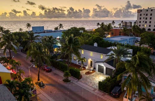 Hollywood House | Beachfront by Boardwalk, Heated Pool/Gameroom