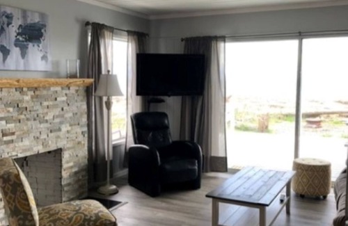Black Creek Cabin | Beachfront Cabin 5