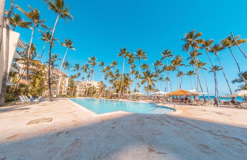 Villas Del Mar House | BeachFront Club Hemingway 3Bedroom Condo