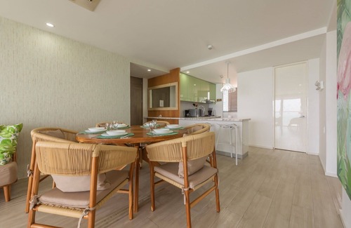 Bocagrande Apartment | Beachfront Luxury Condo in 15th Floor -Morros City