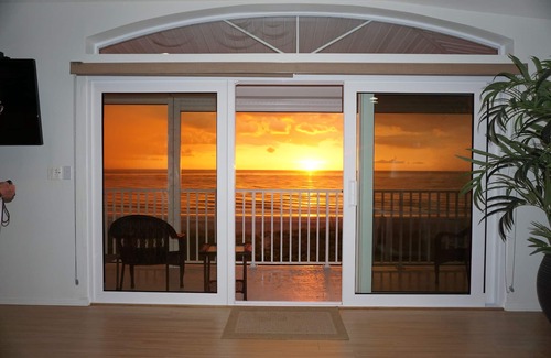 Indian Rocks Beach Condo | Beachfront Condo With Panoramic Views of the Gulf Plus Beach Gear, Grill & Wifi