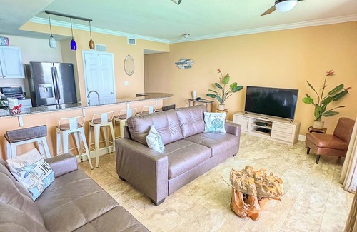Panama City Beach Condo | Beachfront condo on 17th floor at Tidewater Resort