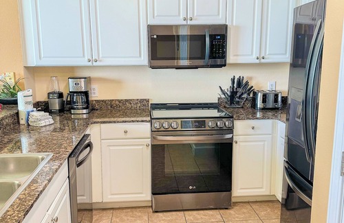 Panama City Beach Condo | Beachfront condo on 17th floor at Tidewater Resort