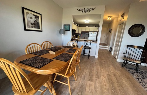 Nags Head Condo | Beachfront Condo! Seawalk Retreat - Oceanfront views and immediate beach access