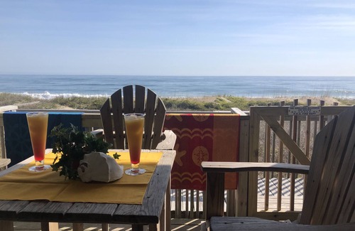 Nags Head Condo | Beachfront Condo! Seawalk Retreat - Oceanfront views and immediate beach access