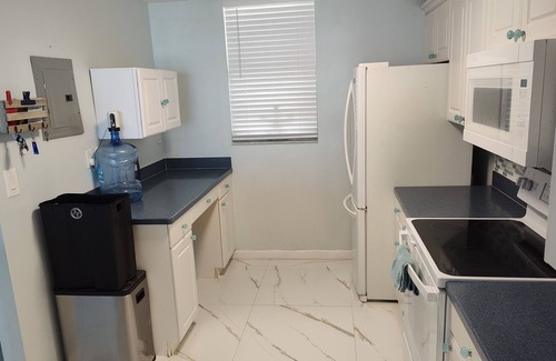 Hutchinson Island South Condo | Beachfront condo in fabulous Jensen Beach
