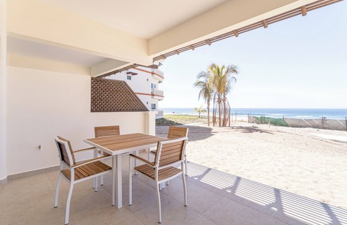 San Pedro Mixtepec Apartment | Beachfront Condo in Peaceful Puerto Escondido at Vivo Resort