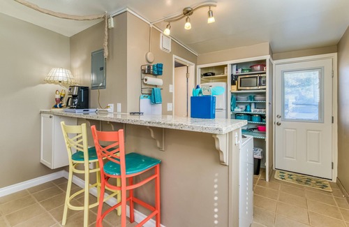 Ocean Shores Condo | Beachfront condo, pet friendly with kitchen