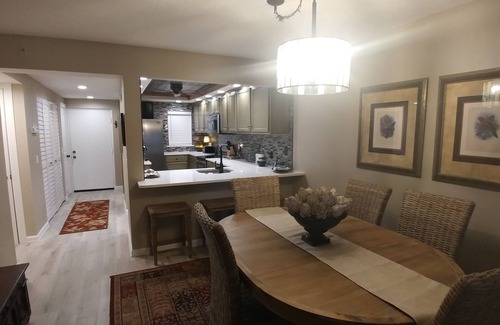 Holmes Beach Condo | BEACHFRONT condo, sleeps 6, updated, stocked with everything, popular location