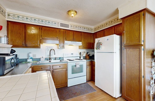 Myrtle Beach Condo | Beachfront condo with endless amenties!