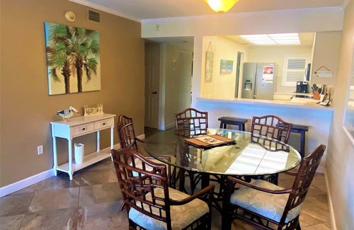 Holmes Beach Condo | Beachfront Condominium on the white sandy beach of Anna Maria Island.