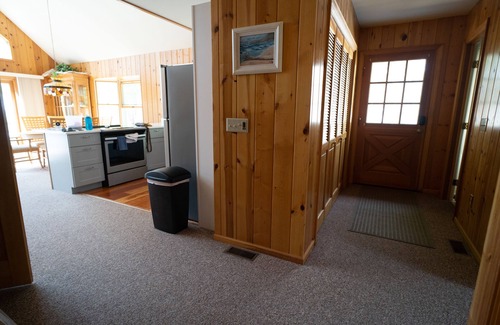 Harbor Springs Cottage | Beachfront Cottage off Tunnel of Trees