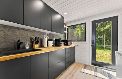 Laurentian Valley Cottage | Beachfront cottage on the Ottawa River