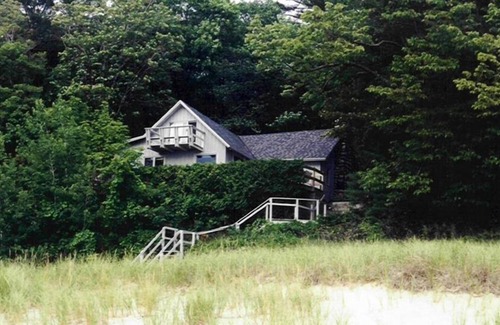 Harbor Springs House | Beachfront Cottage on 190 ' of Lake Michigan in Good Hart