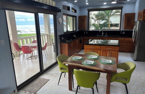 Junquillal Condo | Beachfront Ocean View 2-bedroom condo in Playa Junquillal with WiFi, AC