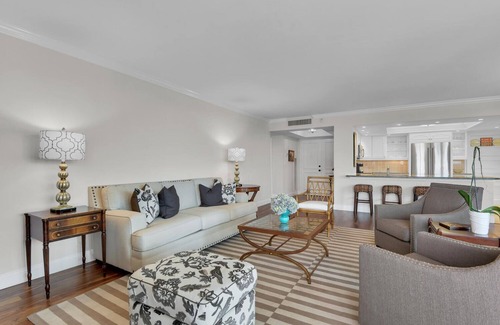 Moorings Condo | Beachfront delight in the Moorings!