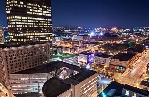 Dayton Condo | Beachfront Downtown Condo | King Bed | Exclusive