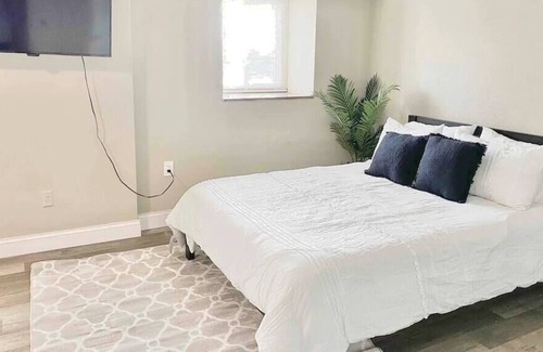Dayton Condo | Beachfront Downtown Condo | King Bed | Exclusive