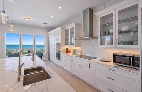 Independence Square House | Beachfront Escape in Indian Rocks Beach