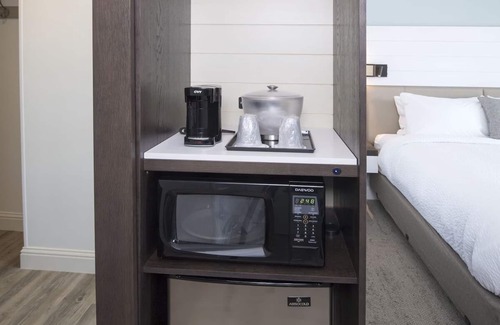Navarre Beach House | Beachfront Elegance Unveiled: 3 Units w/Beach view Balcony,Onsite Pool,Hot Tubs